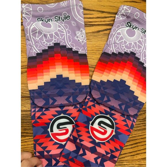 Skyn Style Multicolor Geometric Print Arm Guards with Elbow Pads One Size - Picture 3 of 4